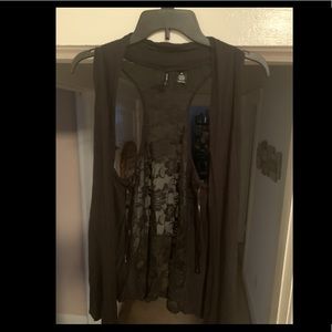 Woman lace back vest